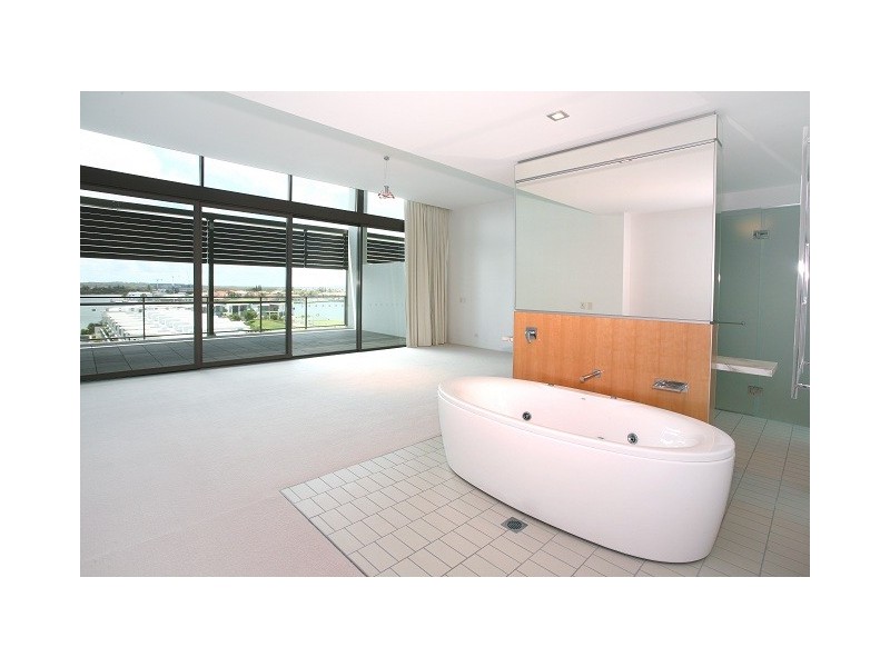 7603/2 Ephraim Island, Paradise Point QLD 4216