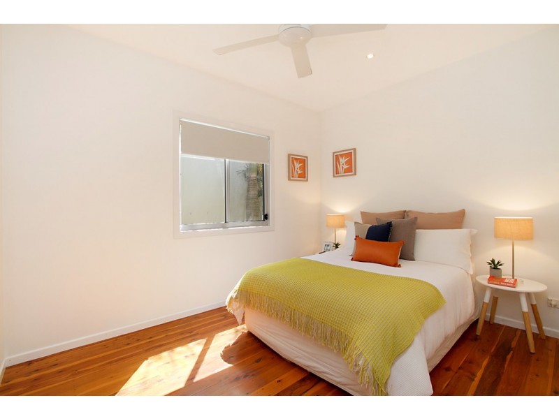 30 Ocean Street, Mermaid Beach QLD 4218