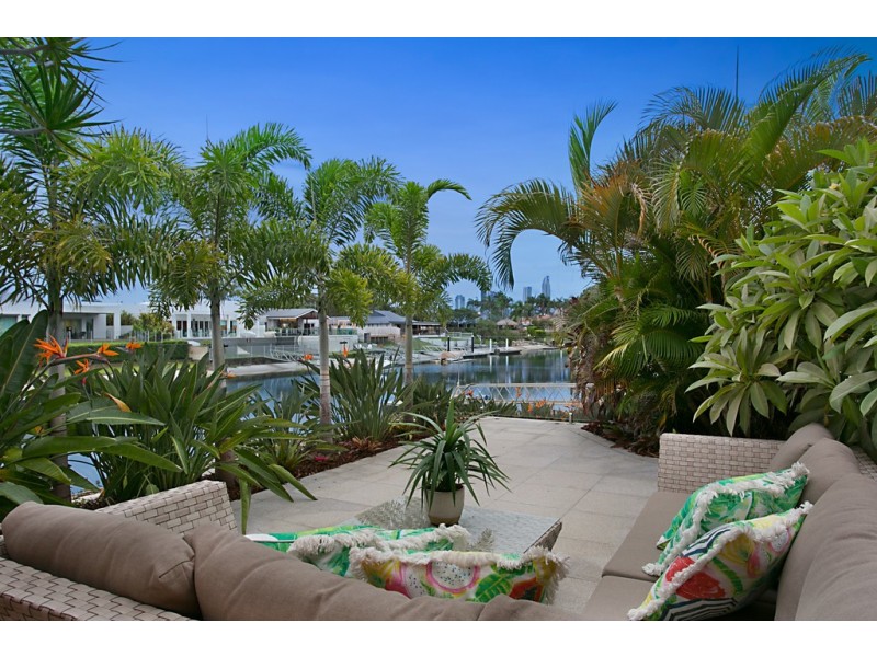 15 Binda Place, Sorrento QLD 4217