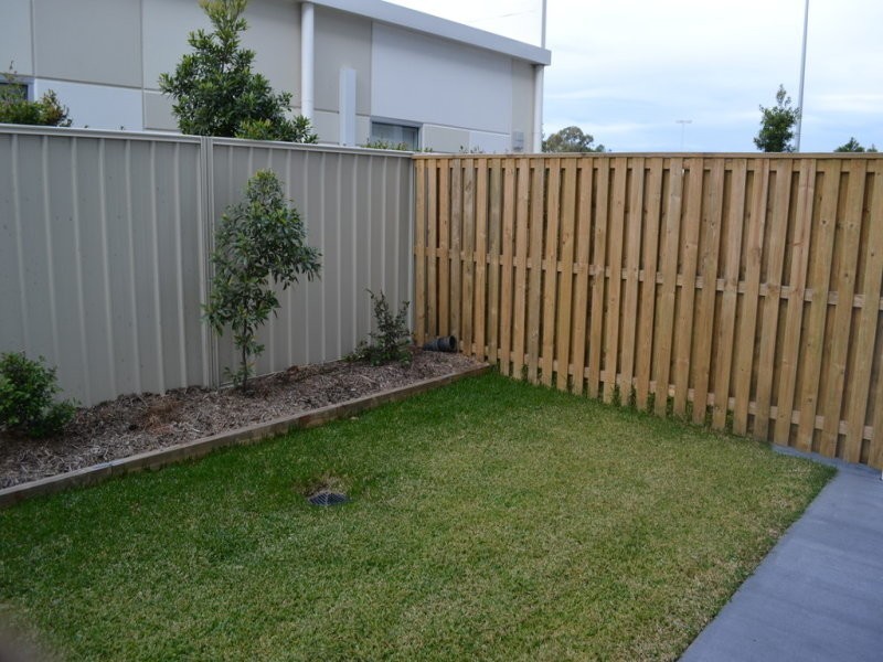 21/1 Mervyn Thomas Drive, Hope Island QLD 4212