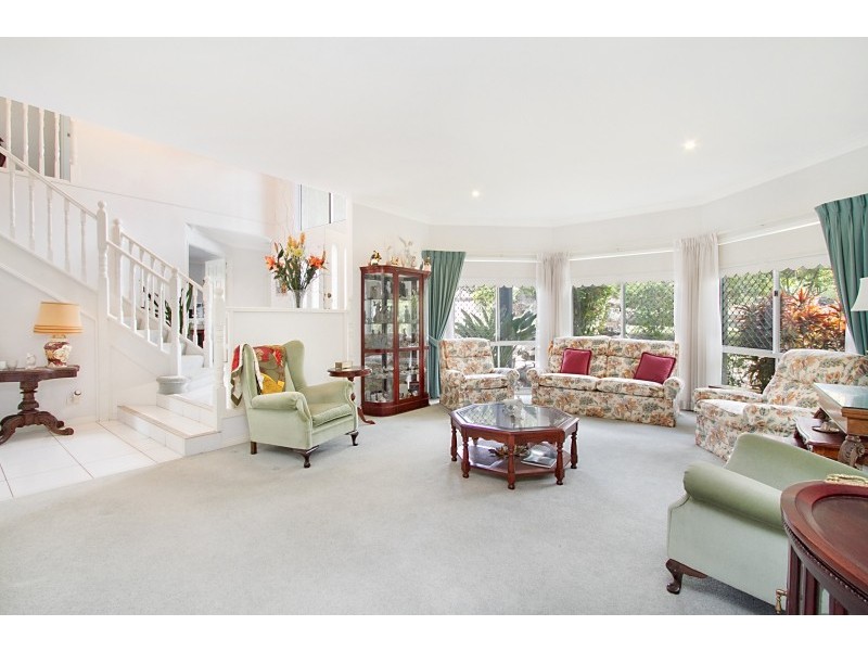 55 Chichester Drive, Arundel QLD 4214