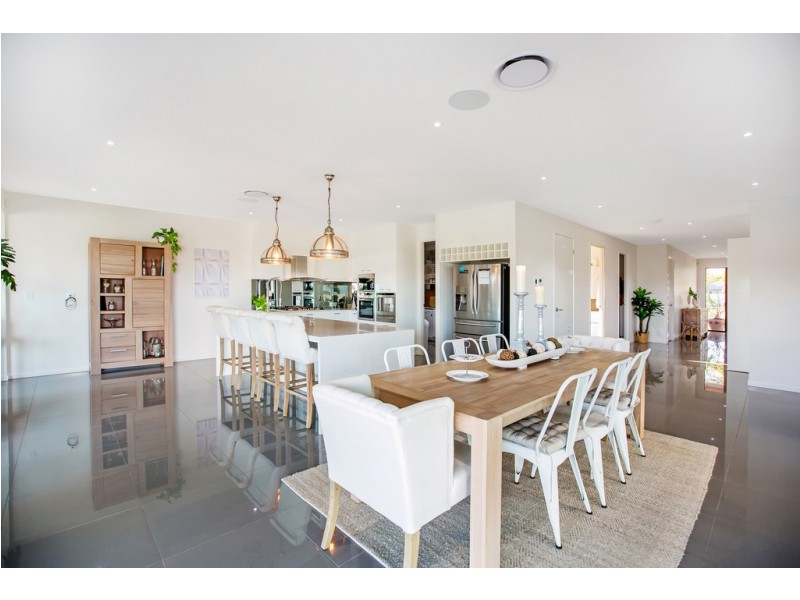 30 Sundown Place, Jacobs Well QLD 4208