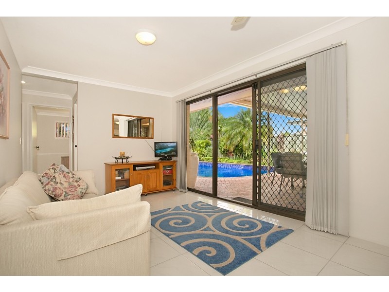 22 Intrepid Drive, Mermaid Waters QLD 4218