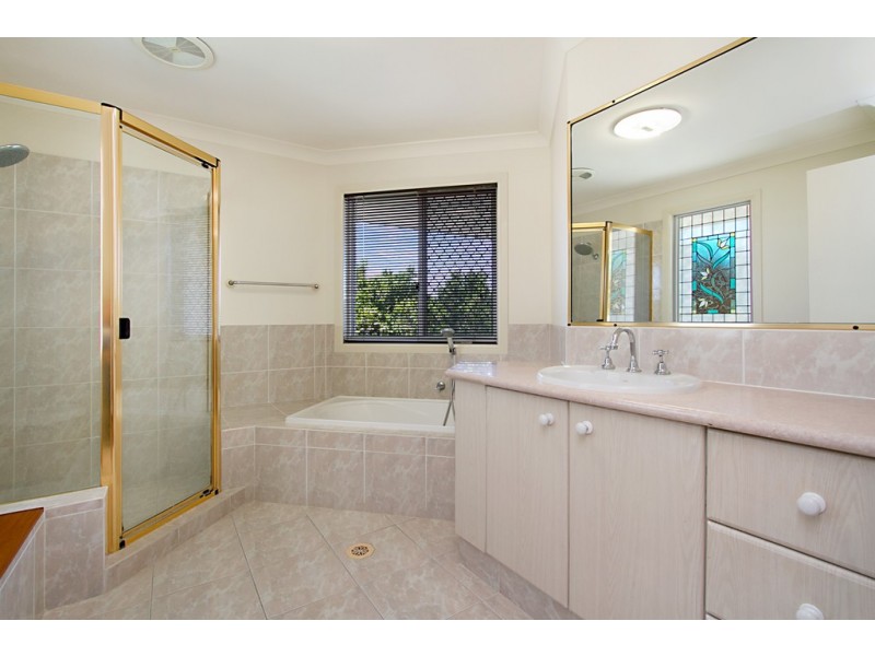 168 Port Jackson Boulevard, Clear Island Waters QLD 4226
