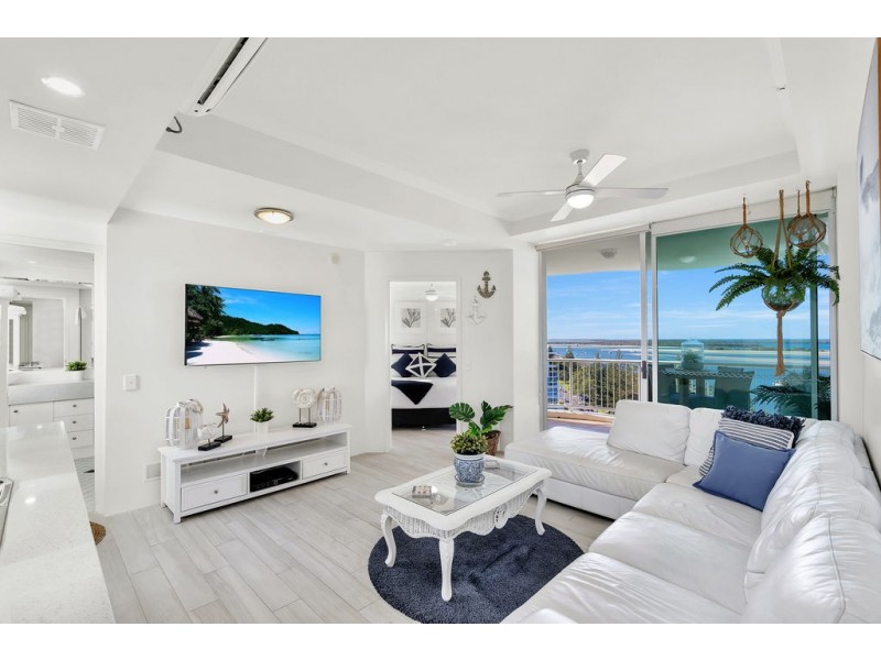 1101/182 ‘Crystal Bay’ Marine Parade, Labrador QLD 4215