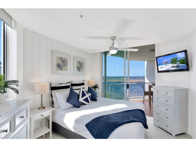 1101/182 ‘Crystal Bay’ Marine Parade, Labrador QLD 4215