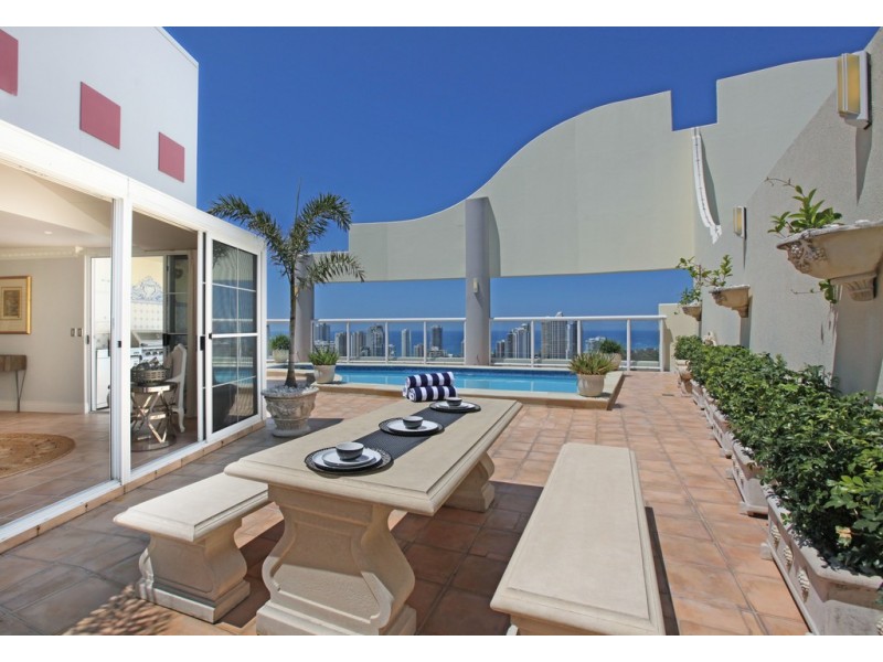 PENTHOUSE ‘RIVAGE ROYALE’ 75 Brighton Parade, Southport QLD 4215