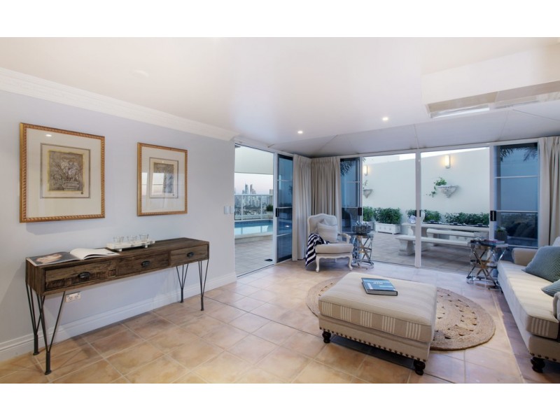 PENTHOUSE ‘RIVAGE ROYALE’ 75 Brighton Parade, Southport QLD 4215