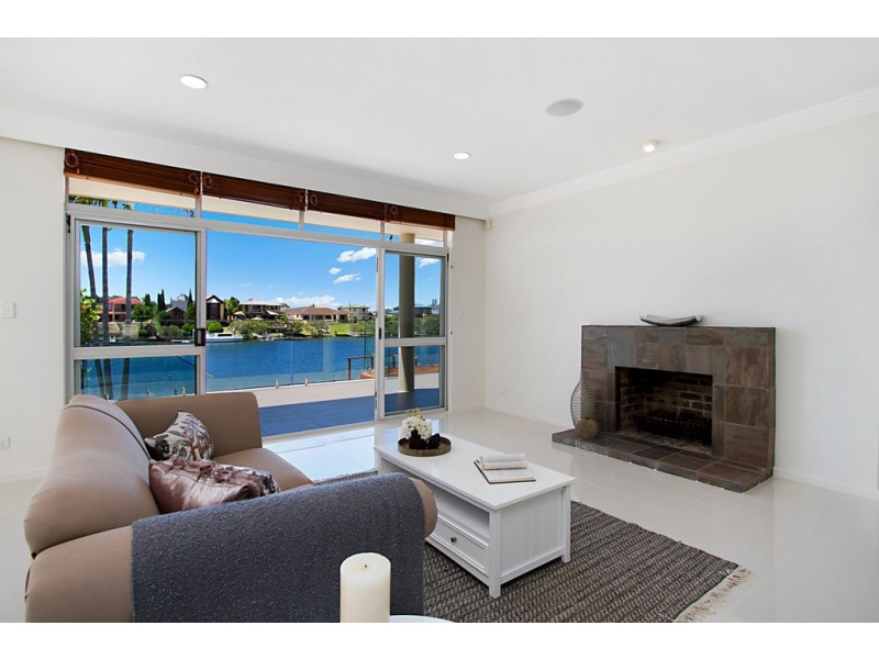 18 Garden Grove, Carrara QLD 4211