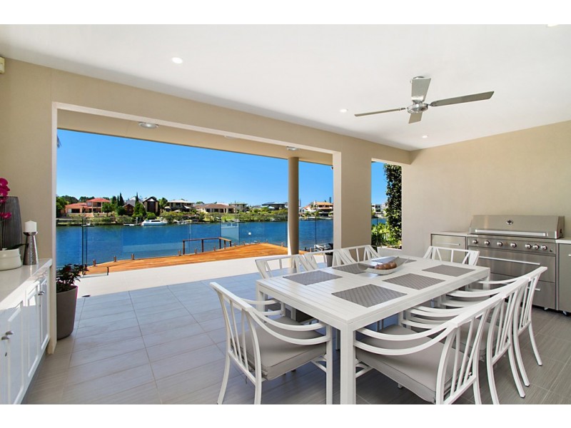 18 Garden Grove, Carrara QLD 4211