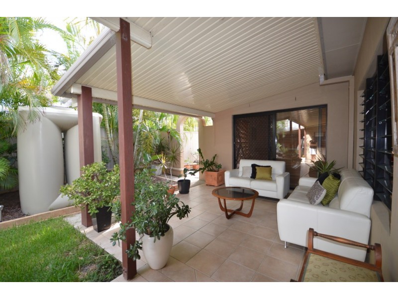 27 Brindisi Avenue, Isle Of Capri QLD 4217