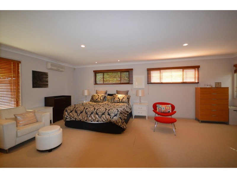 27 Brindisi Avenue, Isle Of Capri QLD 4217