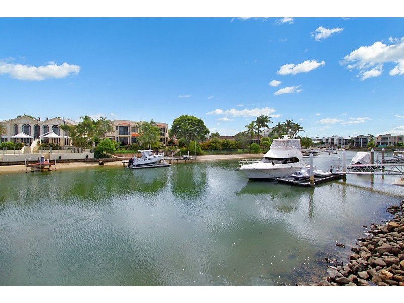 66 Gibraltar Drive, Isle Of Capri QLD 4217