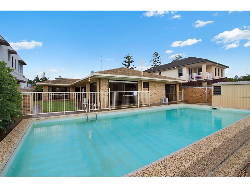 66 Gibraltar Drive, Isle Of Capri QLD 4217