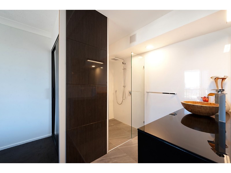 26/2943 ‘Alexander’ Surfers Paradise Boulevard, Surfers Paradise QLD 4217