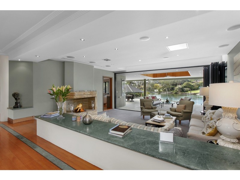 20 Maryland Avenue, Carrara QLD 4211