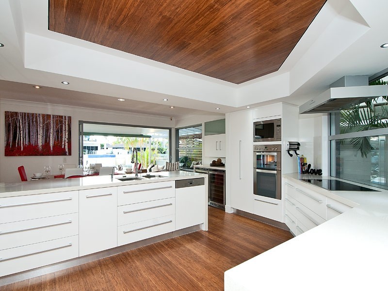 48 The Promenade, Isle Of Capri QLD 4217