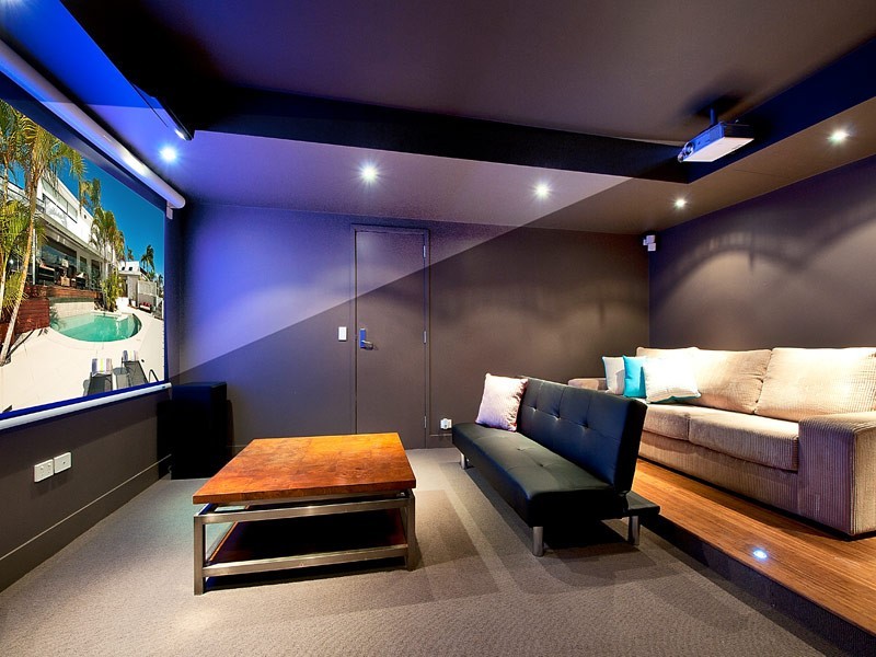 48 The Promenade, Isle Of Capri QLD 4217