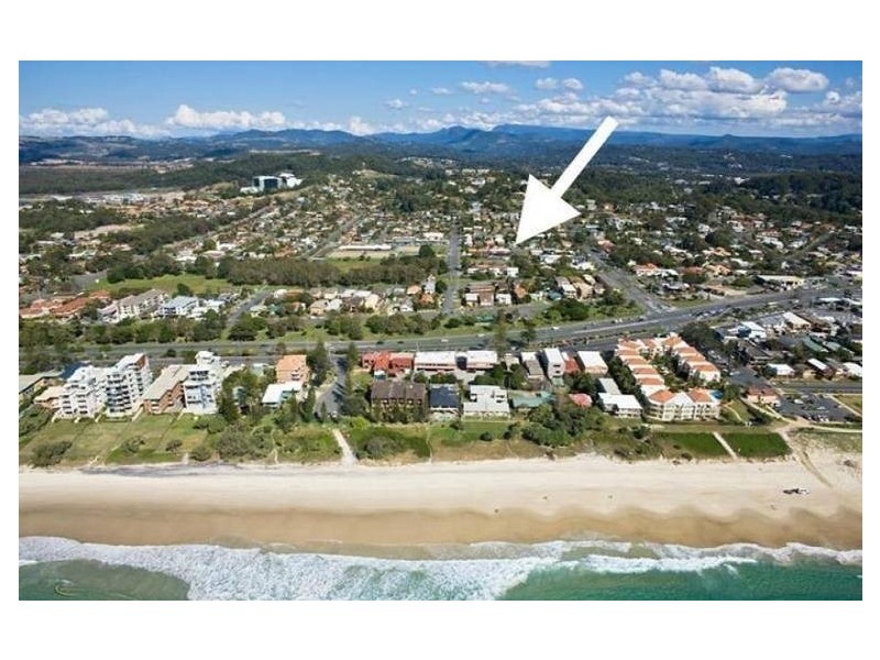 10 Chaffey Street, Tugun QLD 4224