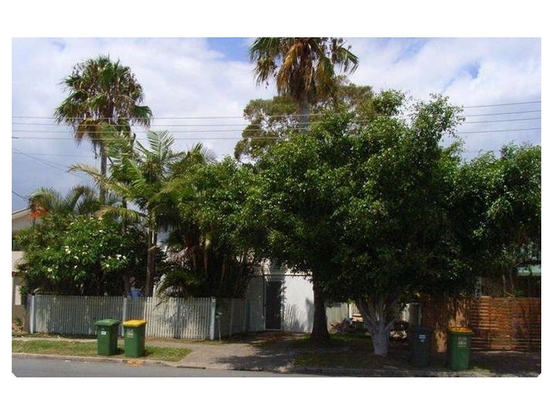 10 Chaffey Street, Tugun QLD 4224