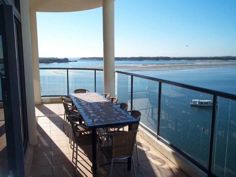 6/314 Marine Parade, Labrador QLD 4215