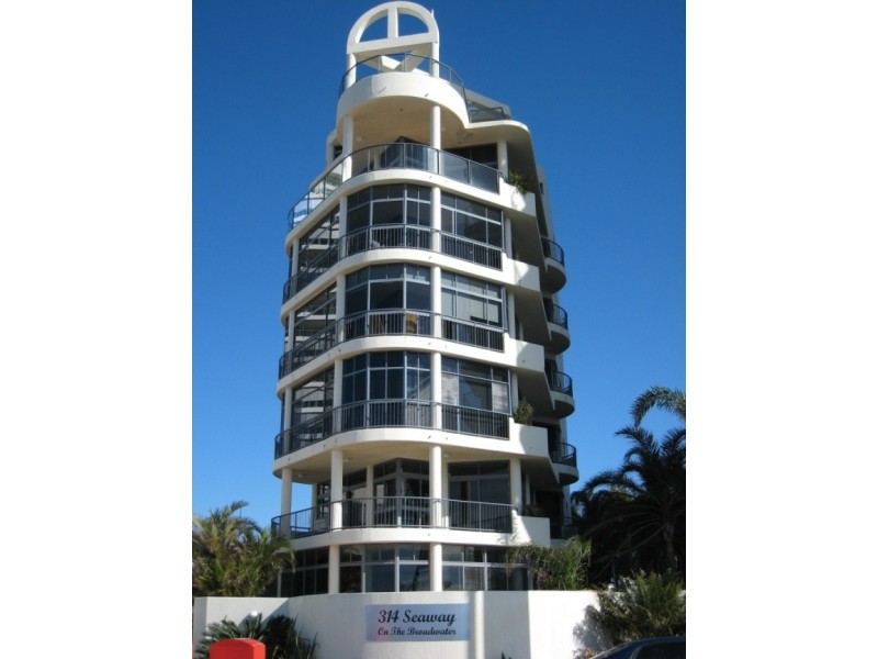 6/314 Marine Parade, Labrador QLD 4215