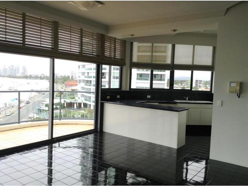 6/314 Marine Parade, Labrador QLD 4215