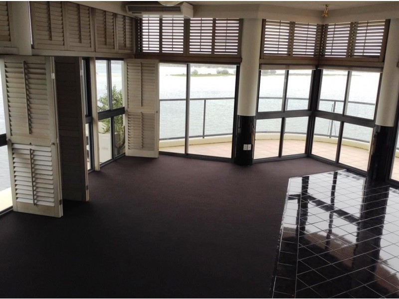 6/314 Marine Parade, Labrador QLD 4215