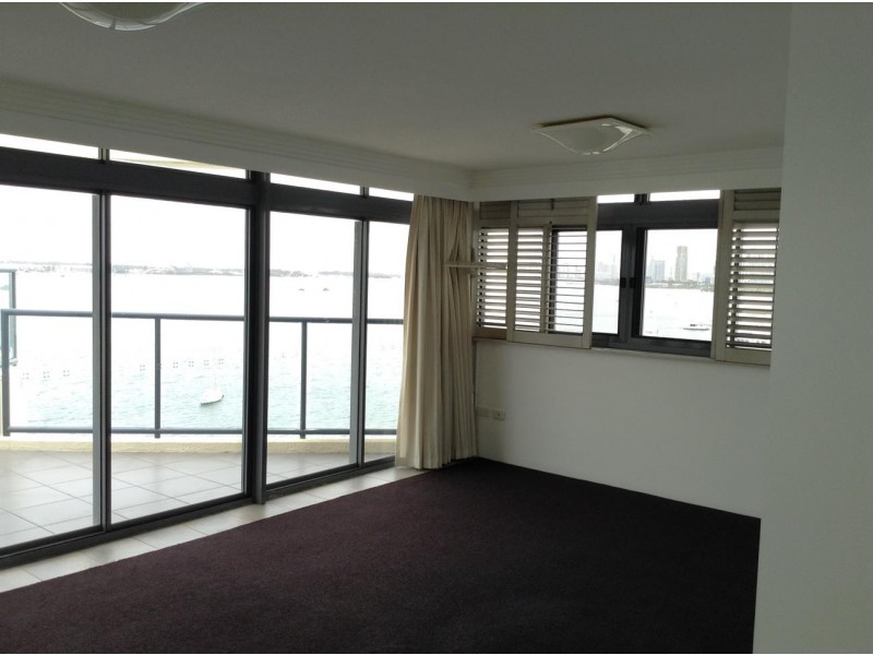 6/314 Marine Parade, Labrador QLD 4215