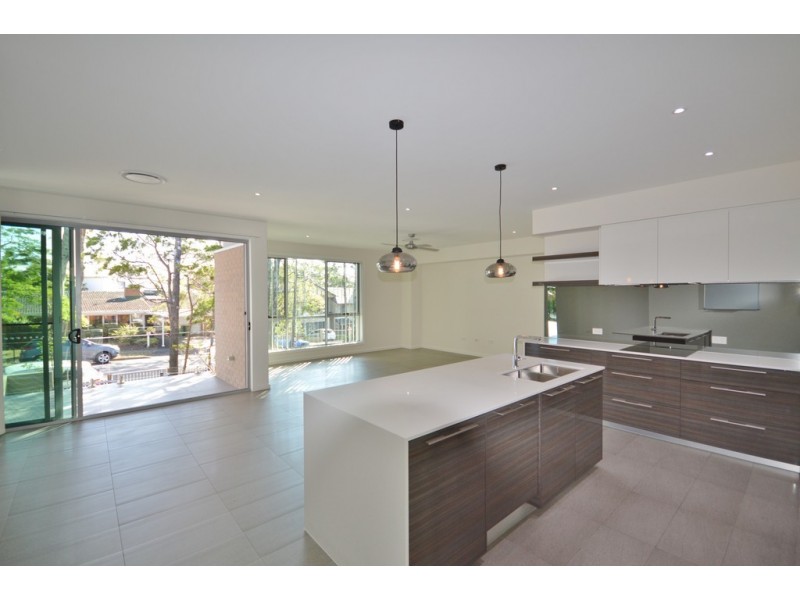 1/5 Egerton Street, Southport QLD 4215