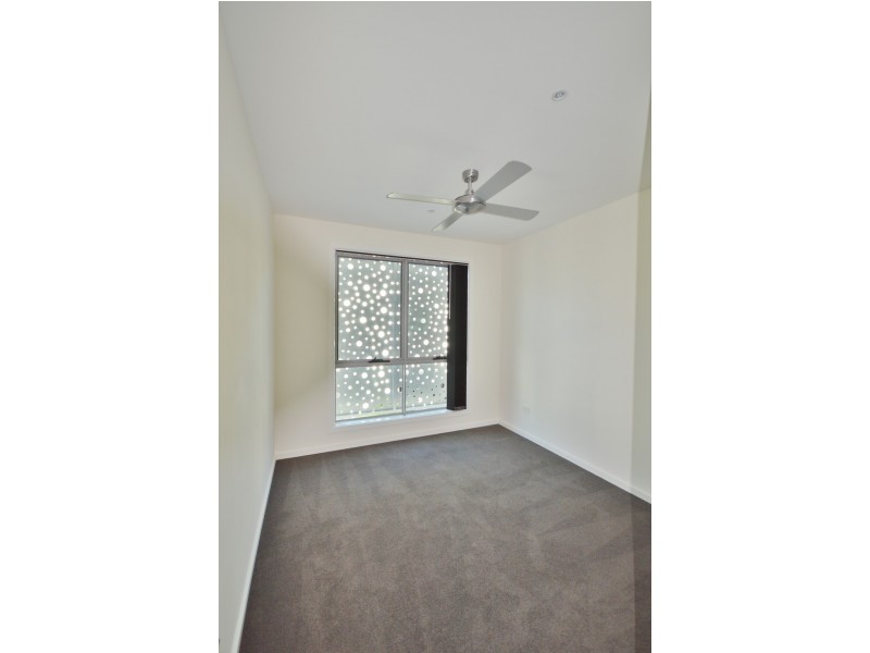 1/5 Egerton Street, Southport QLD 4215