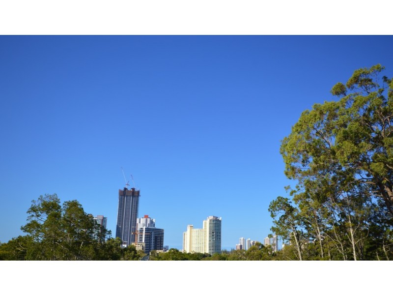 1/5 Egerton Street, Southport QLD 4215