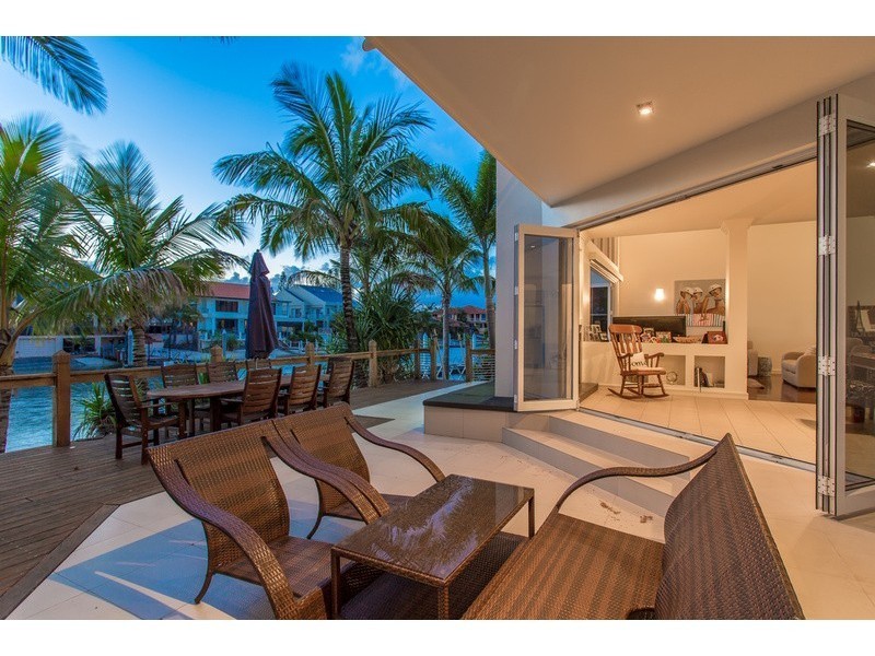 30 Norseman Court, Paradise Waters QLD 4217