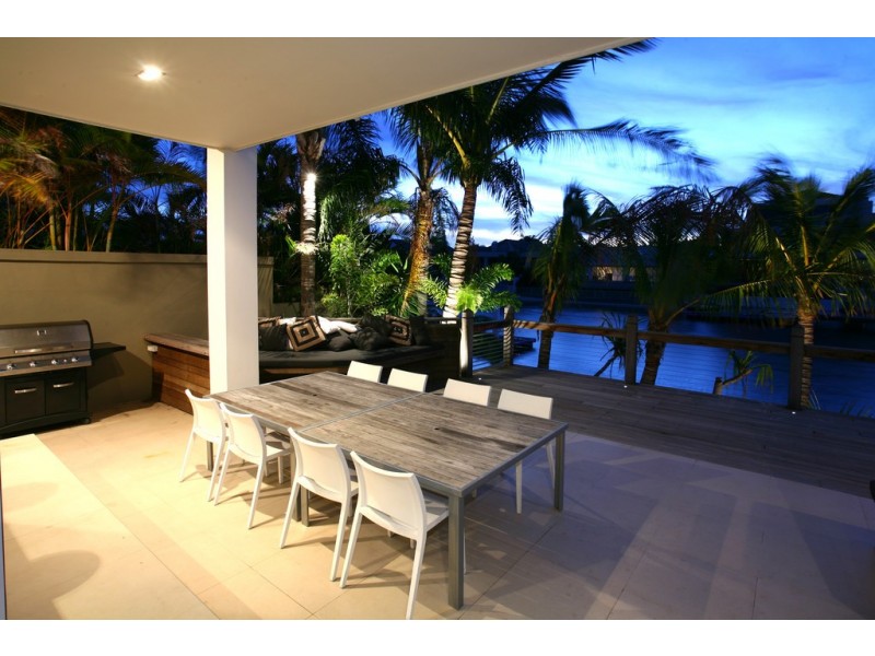 30 Norseman Court, Paradise Waters QLD 4217