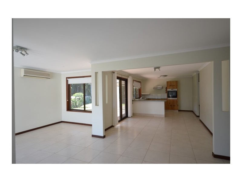 14 Eileen Avenue, Southport QLD 4215