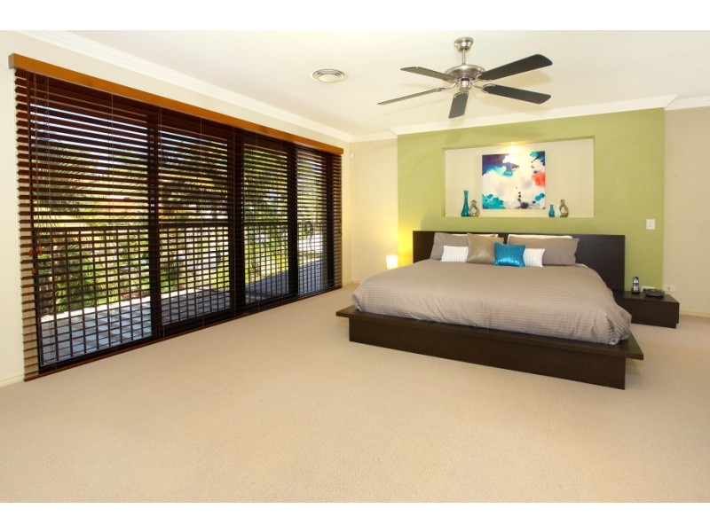 1/3 Harcourt Crescent, Southport QLD 4215