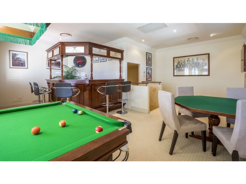 22 Buccaneer Court, Paradise Waters QLD 4217