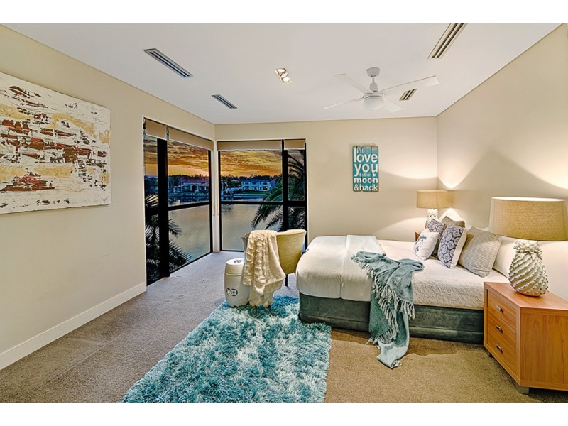 80/40 Cotlew Street East, Southport QLD 4215