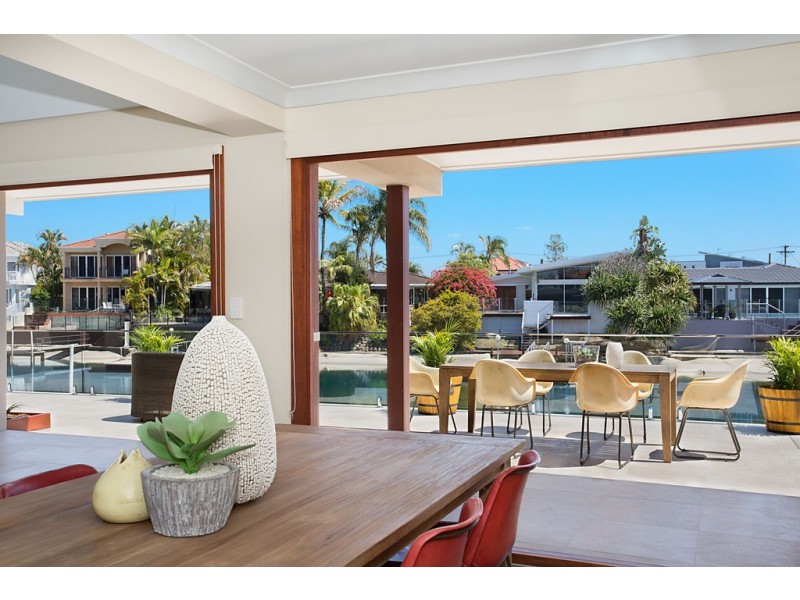46 The Promenade, Isle Of Capri QLD 4217