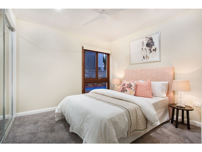 46 The Promenade, Isle Of Capri QLD 4217