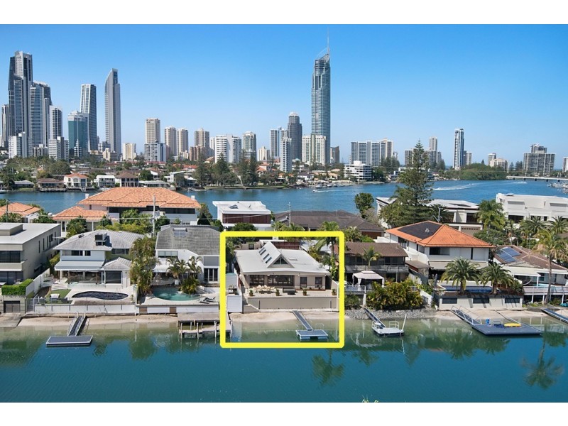 46 The Promenade, Isle Of Capri QLD 4217