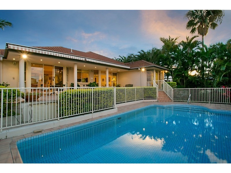 94 Edinburgh Road, Benowa Waters QLD 4217