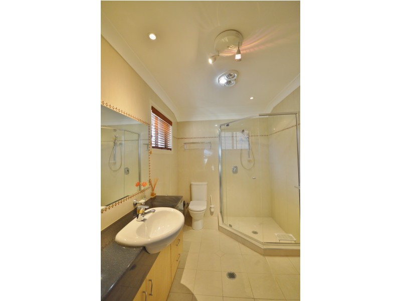 30 Emu Court, Bundall QLD 4217
