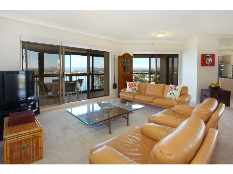 37/2 ‘Atlantis West’ Admiralty Drive, Paradise Waters QLD 4217