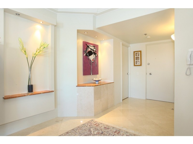 37/2 ‘Atlantis West’ Admiralty Drive, Paradise Waters QLD 4217