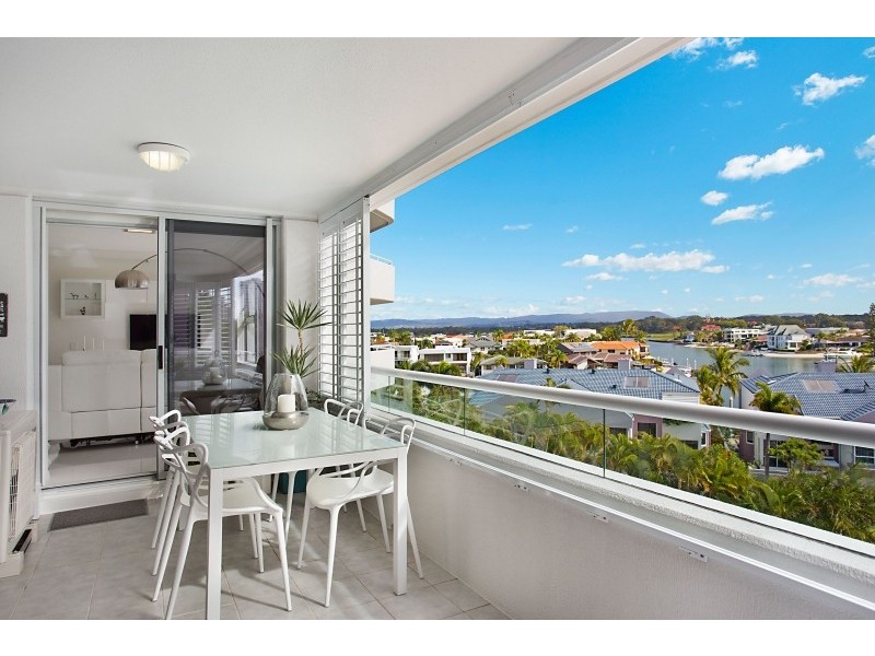 15/12 Commodore Drive, Paradise Waters QLD 4217