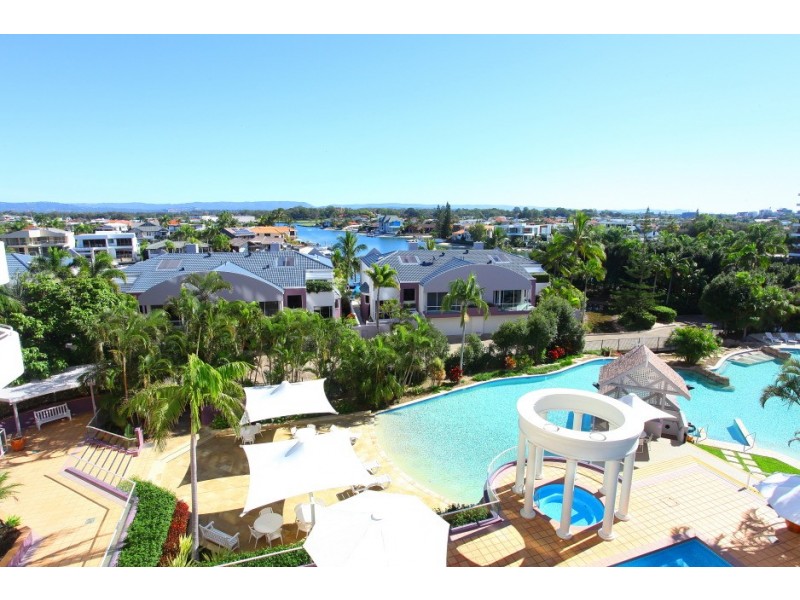 15/12 Commodore Drive, Paradise Waters QLD 4217