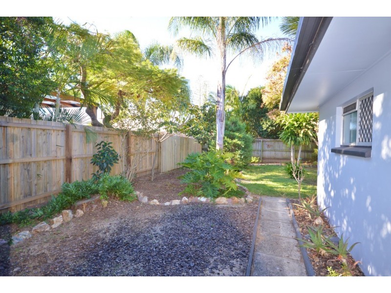 6 Verona Avenue, Surfers Paradise QLD 4217