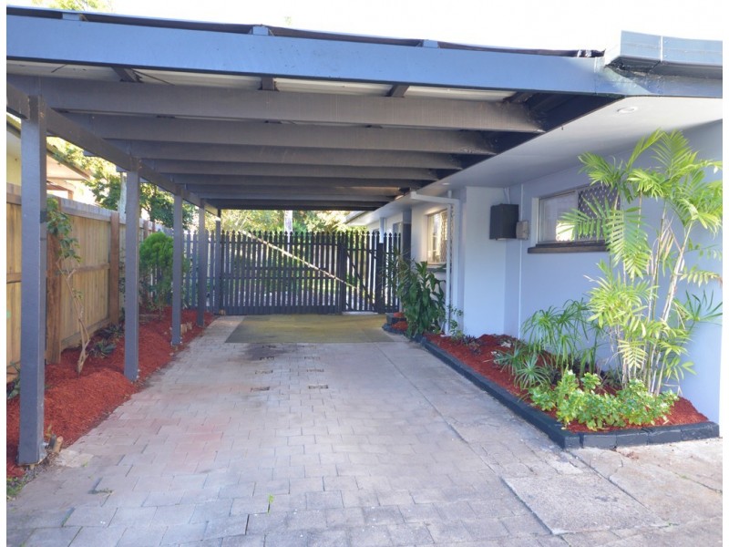 6 Verona Avenue, Surfers Paradise QLD 4217