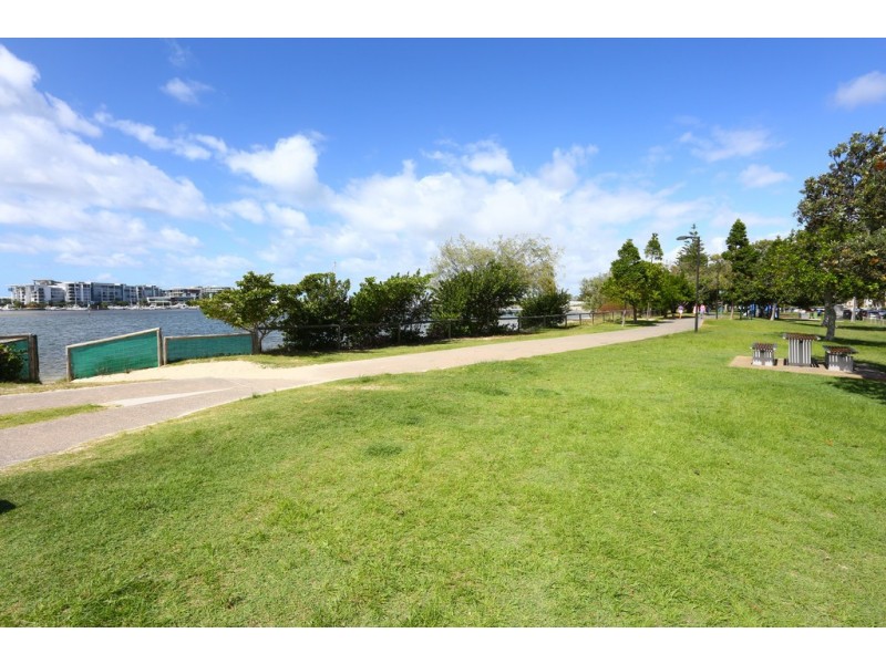 4/8 Nankeen Avenue, Paradise Point QLD 4216